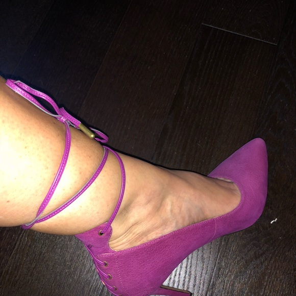 Nine West Pumps - Picture 2 of 7